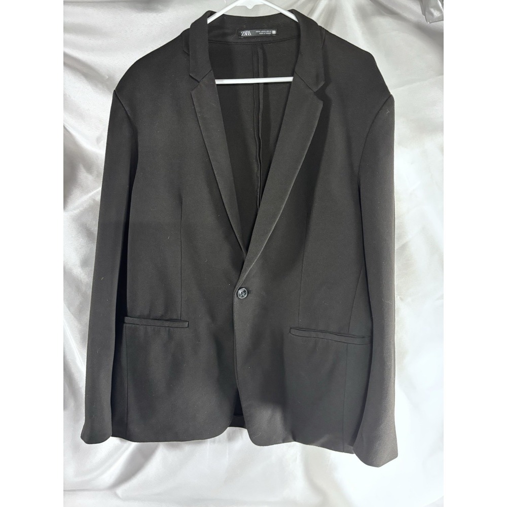 Zara Women's Black Suit Jacket Size XLarge